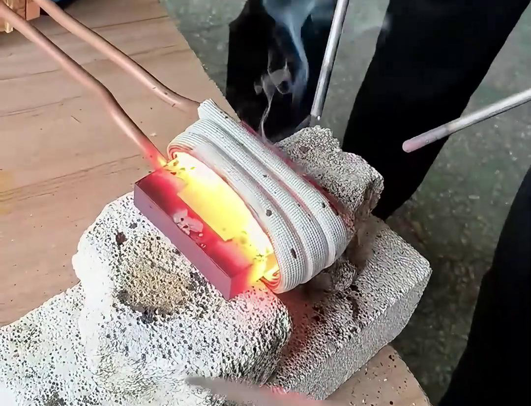 高頻焊機可以適用於各種金屬材料的焊接，包括鎢鋼合金