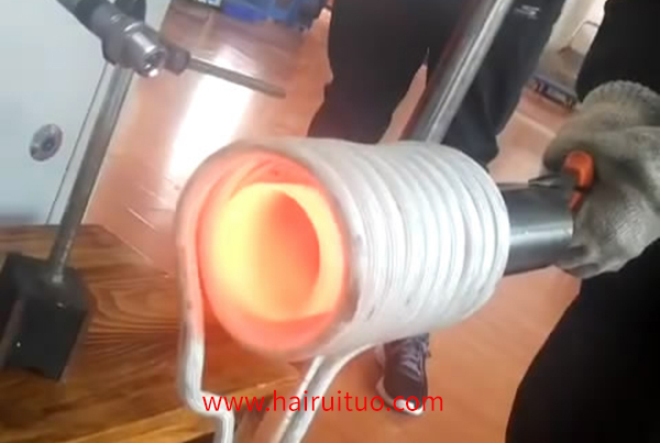 超音頻萝莉社在线免费观看加熱設備對鋼管加熱淬火退火