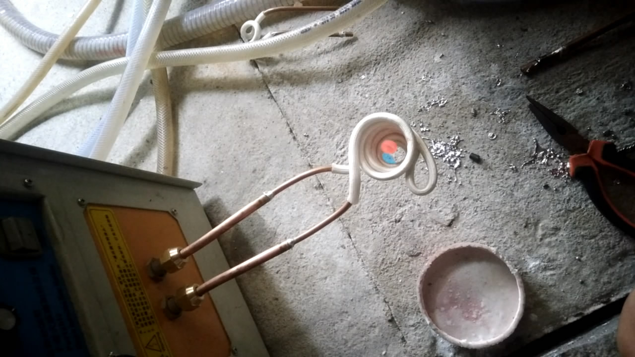 選擇高頻萝莉社网站下载的電流頻率時，需要計算嗎？