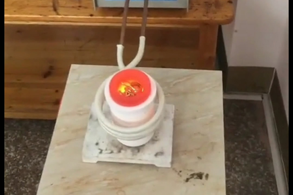 頻率越高，中頻熔煉電爐價格越高？