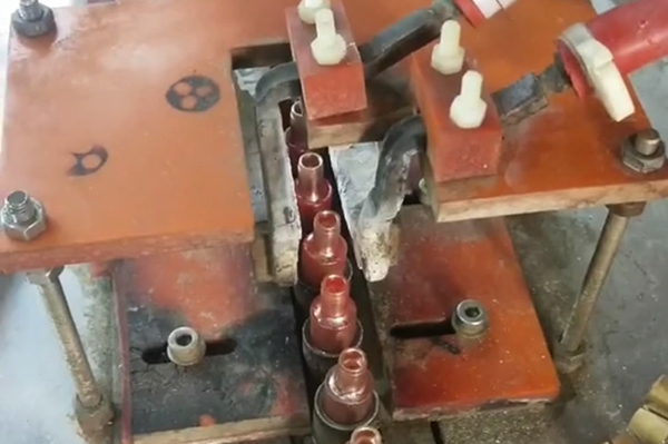 銅管焊接，高頻釺焊機自動化釺焊銅接頭