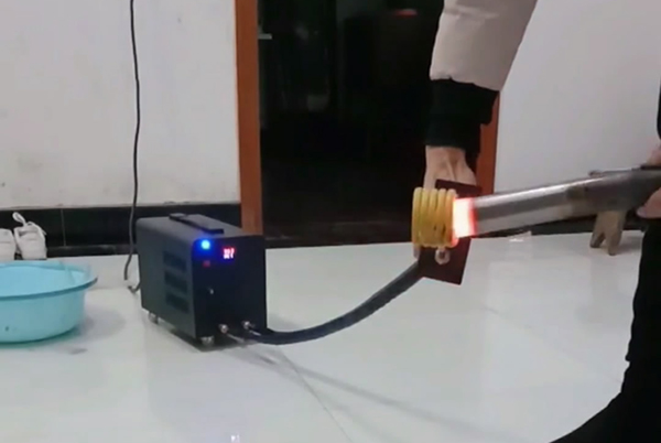 小型手持式萝莉社在线免费观看加熱設備 220V電壓輸入